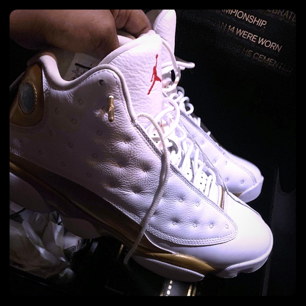 DNP Jordan 13’s size 10/men